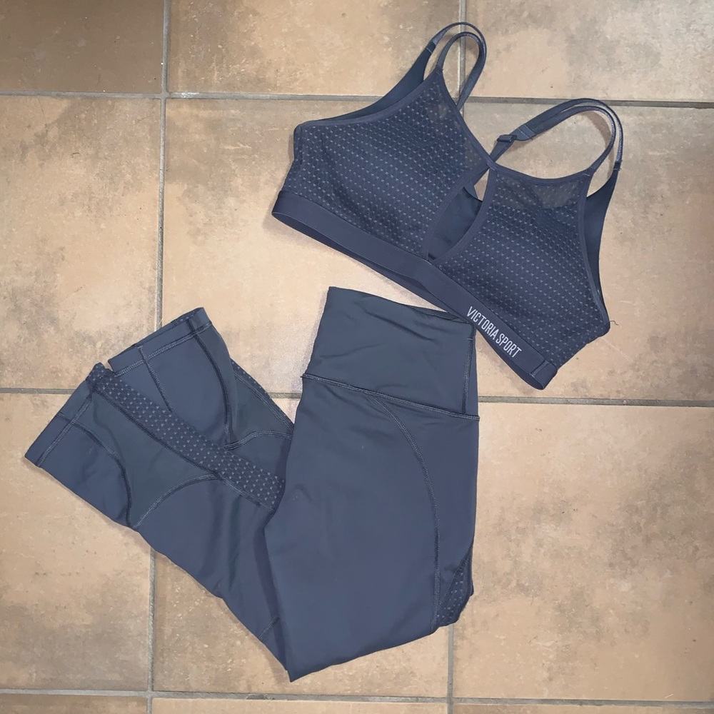 NWOT Victoria Sport workout set!